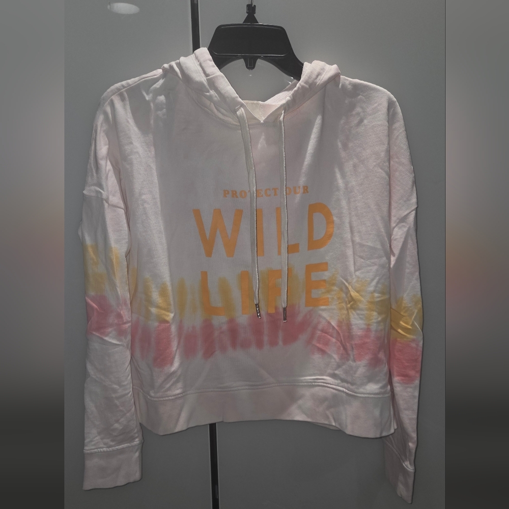 Ivory Ella "Protect Our Wild Life" Cropped Hoodie Size Small